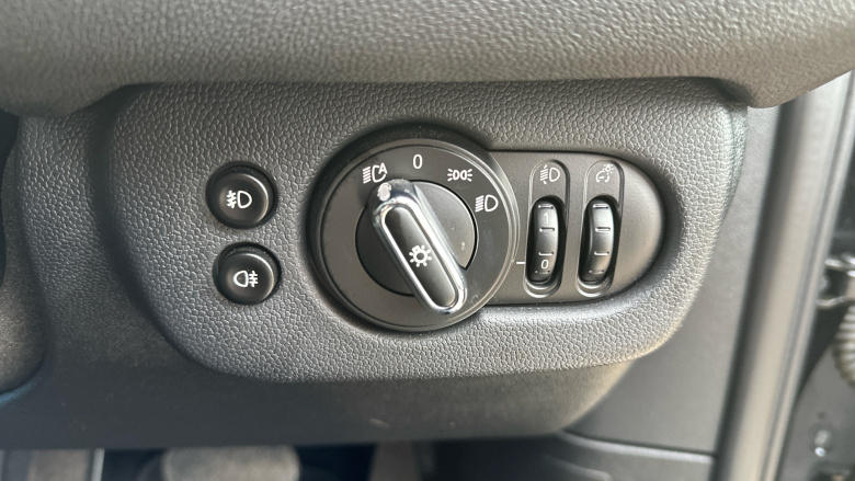 MINI Clubman 1.5 Cooper Classic 6dr Auto Petrol Estate